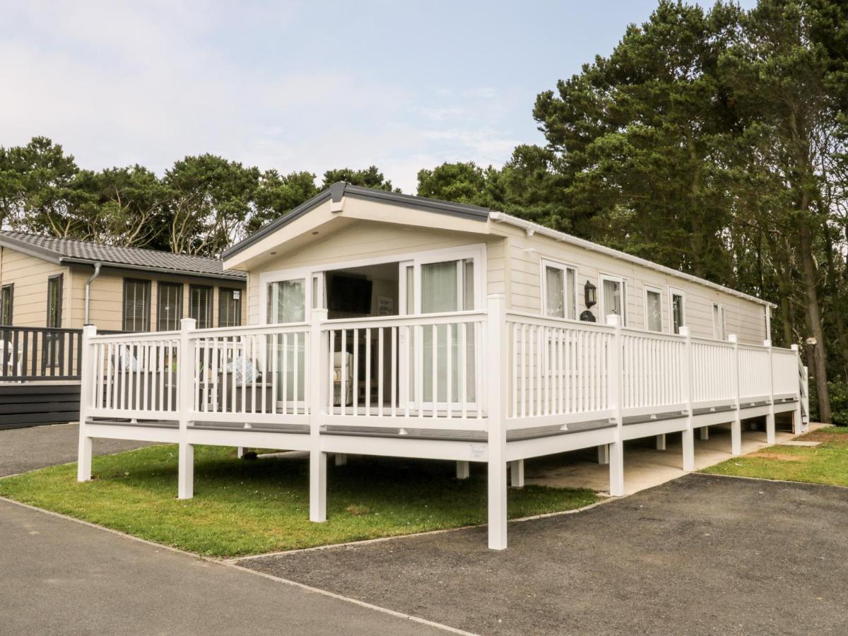 Villa The Rodley Pines Scarborough Exterior foto